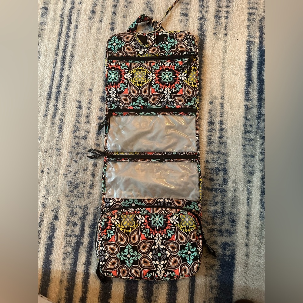 Very Bradley Hanging Travel Organizer, Sierra pattern.